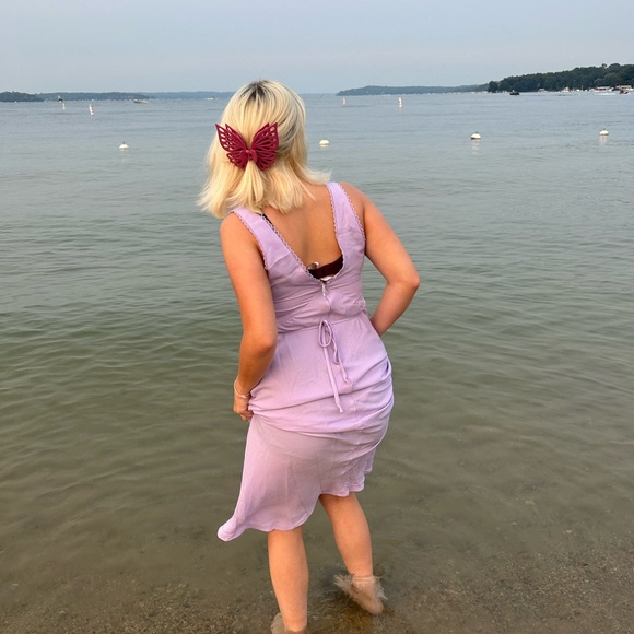 LAVENDER LACE DRESS - Picture 6 of 6